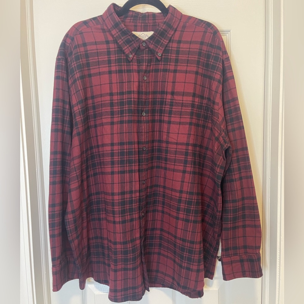 St. John's Bay Men's Burgundy Black Plaid Flannel Button Down 2XL